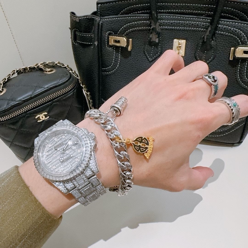 Ba1en*iaga bracelets